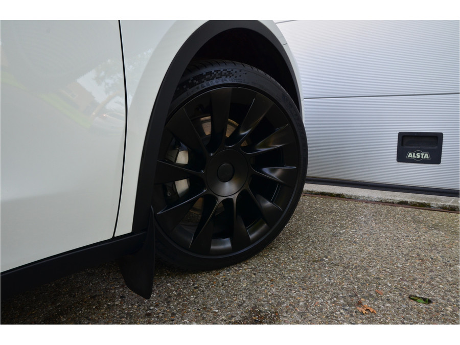Tesla Model Y Long Range RWD 75 kWh