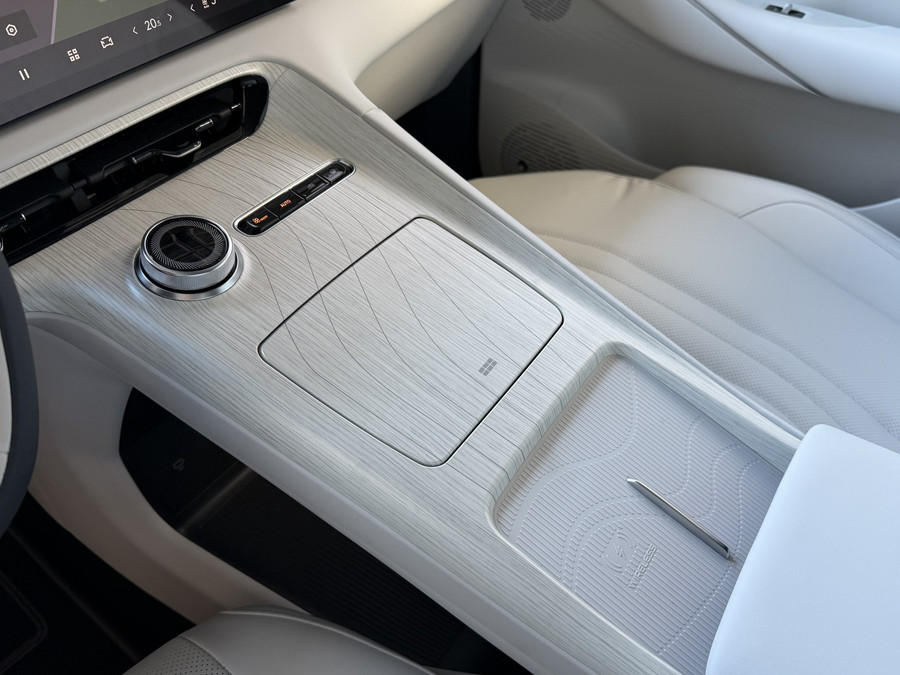 Geely E5 Max+ 68 kWh | 475 km WLTP | 8 Jaar Garantie | Pano | Elektr. Achterklep | 360° Camera | Warmtepomp |