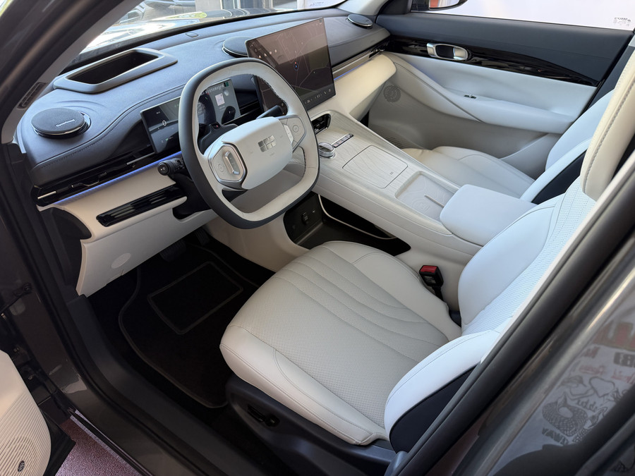 Geely E5 Max+ 68 kWh | 475 km WLTP | 8 Jaar Garantie | Pano | Elektr. Achterklep | 360° Camera | Warmtepomp |