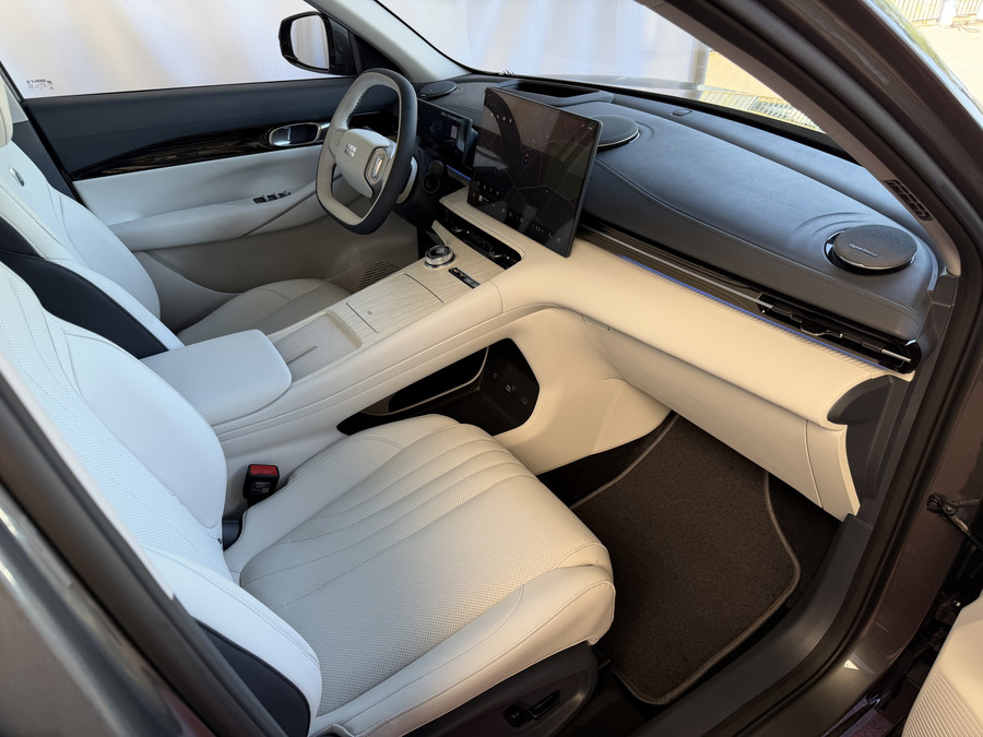 Geely E5 Max+ 68 kWh | 475 km WLTP | 8 Jaar Garantie | Pano | Elektr. Achterklep | 360° Camera | Warmtepomp |