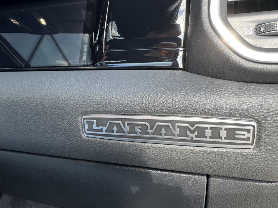 Dodge Ram 1500 Laramie Night Hurricane