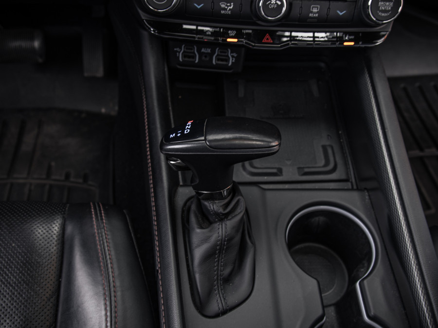 Dodge Durango R/T | 5.7L V8 | Grijs kenteken | Prins LPG