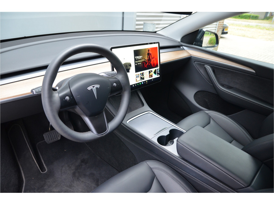 Tesla Model Y RWD 58 kWh