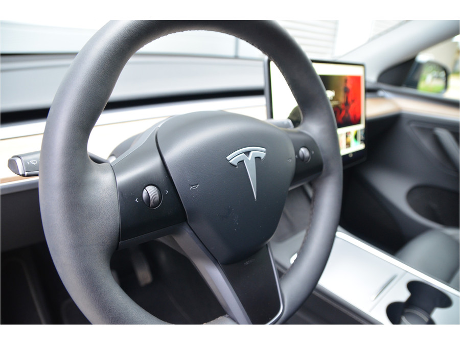 Tesla Model Y RWD 58 kWh