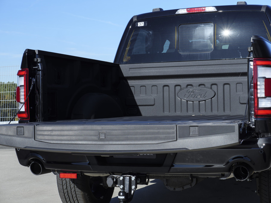 Ford F-150 5.0 V8 | Super Crew | Lariat FX4 | Black Edition | BPM-VRIJ