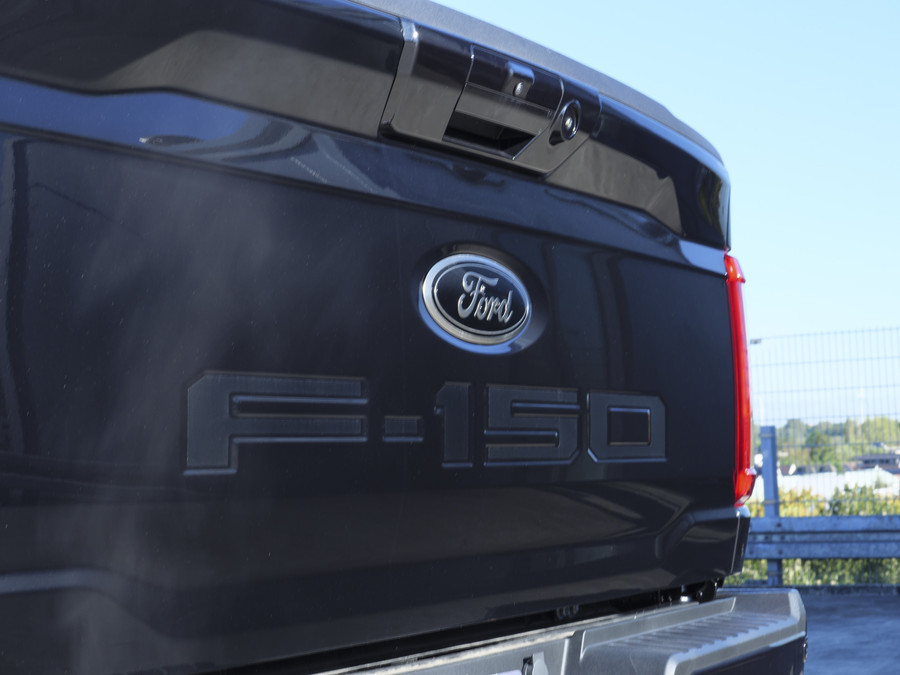 Ford F-150 5.0 V8 | Super Crew | Lariat FX4 | Black Edition | BPM-VRIJ