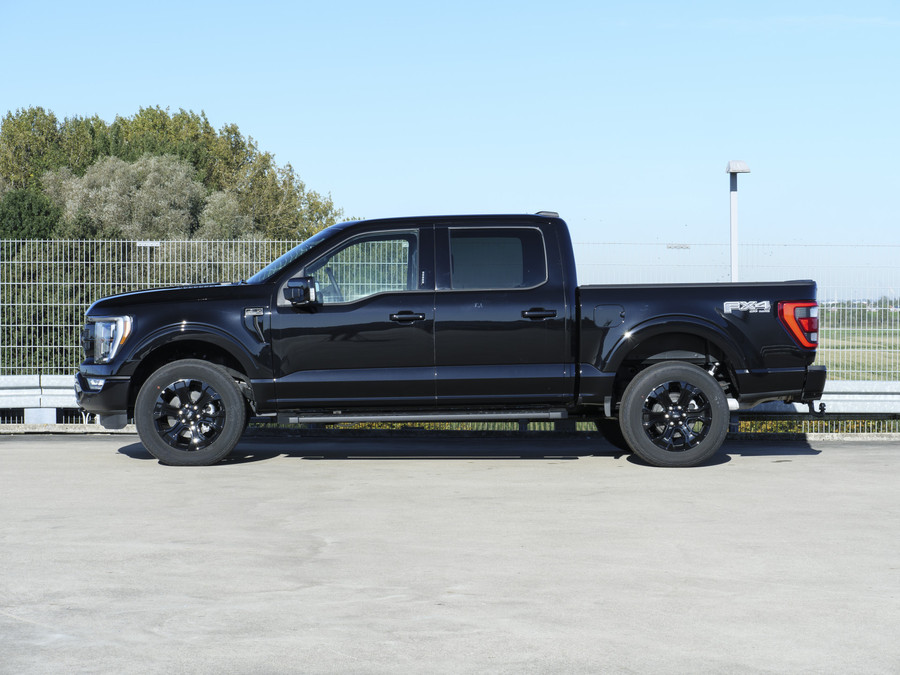 Ford F-150 5.0 V8 | Super Crew | Lariat FX4 | Black Edition | BPM-VRIJ