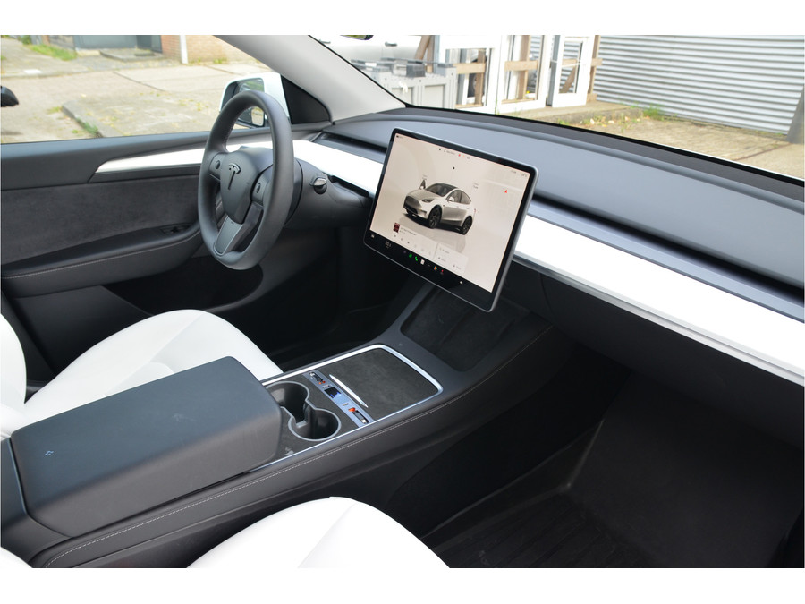 Tesla Model Y RWD 58 kWh