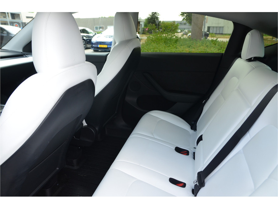 Tesla Model Y RWD 58 kWh