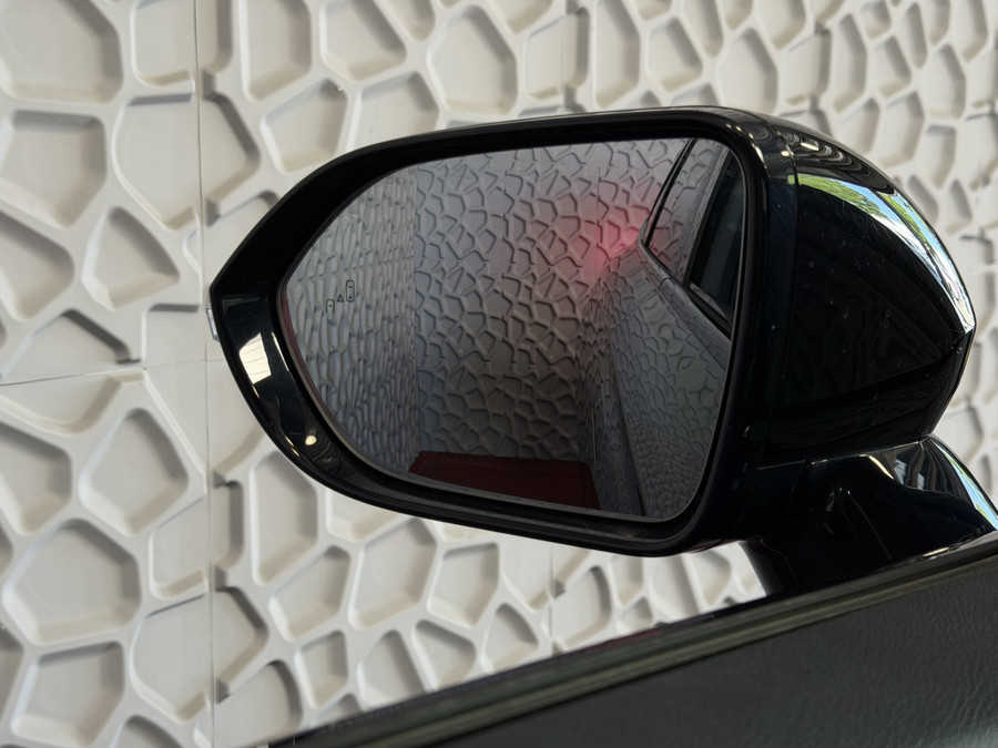 Omoda 9 OMODA 9 PREMIUM AWD 538 PK | LUXE PHEV SUV | 145 KM ELEKTRISCH | MASSAGE | VERWARMD & GEVENTILEERD