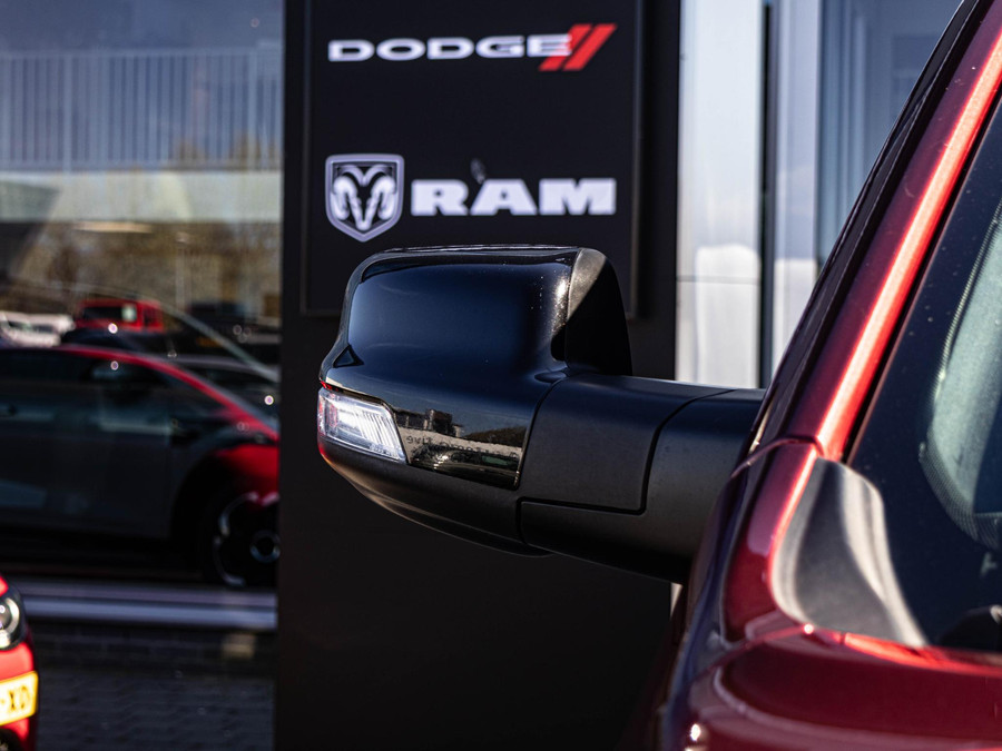 Dodge RAM 1500 5.7 V8 4x4 Crew Cab Limited