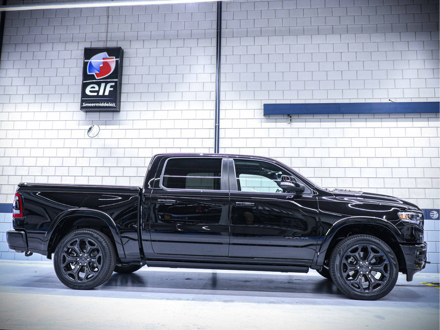 Dodge Ram 1500 Limited Night Edition
