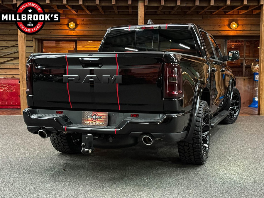 Dodge RAM 1500 Laramie Hurricane