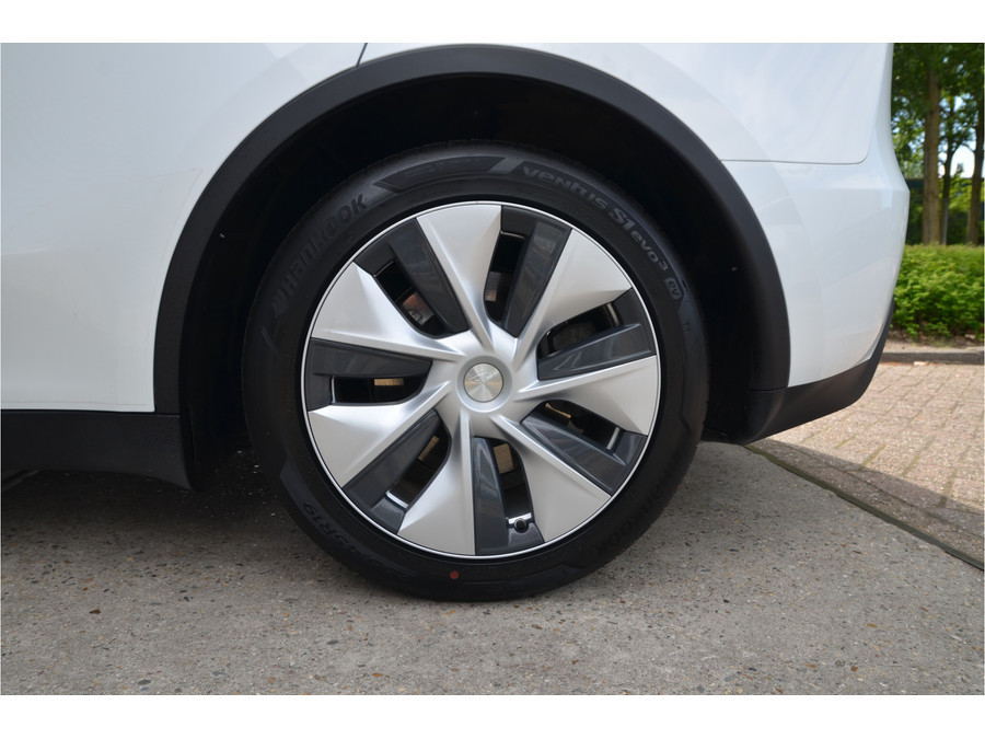 Tesla Model Y RWD 58 kWh