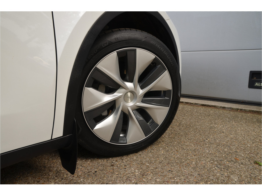 Tesla Model Y RWD 58 kWh