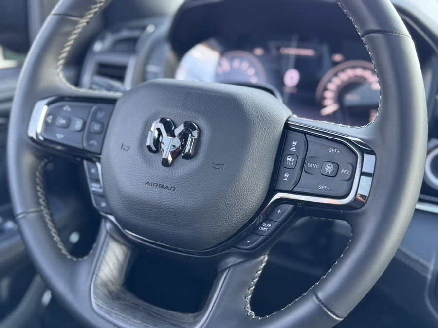 Dodge Ram 1500 Limited XXL