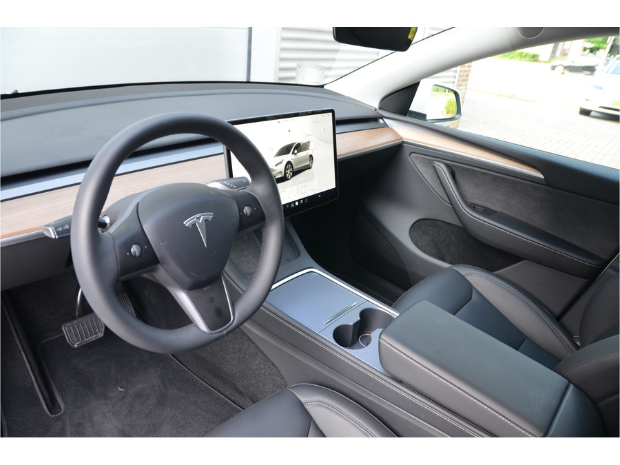 Tesla Model Y RWD 58 kWh