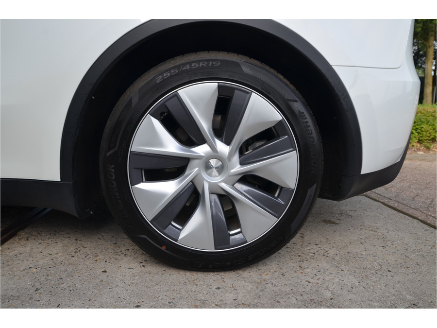 Tesla Model Y RWD 58 kWh