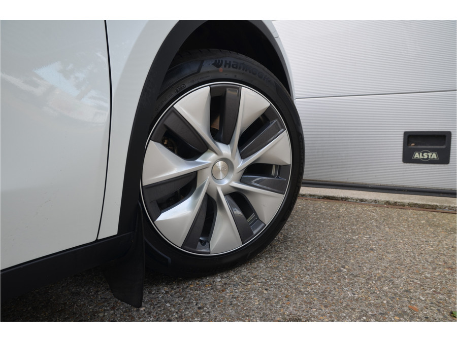Tesla Model Y RWD 58 kWh