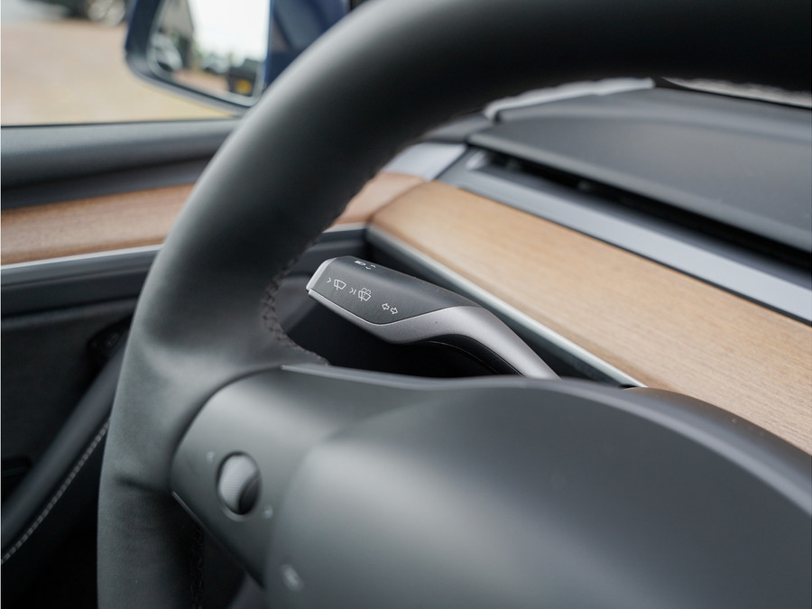 Tesla Model Y Long Range AWD 75 kWh