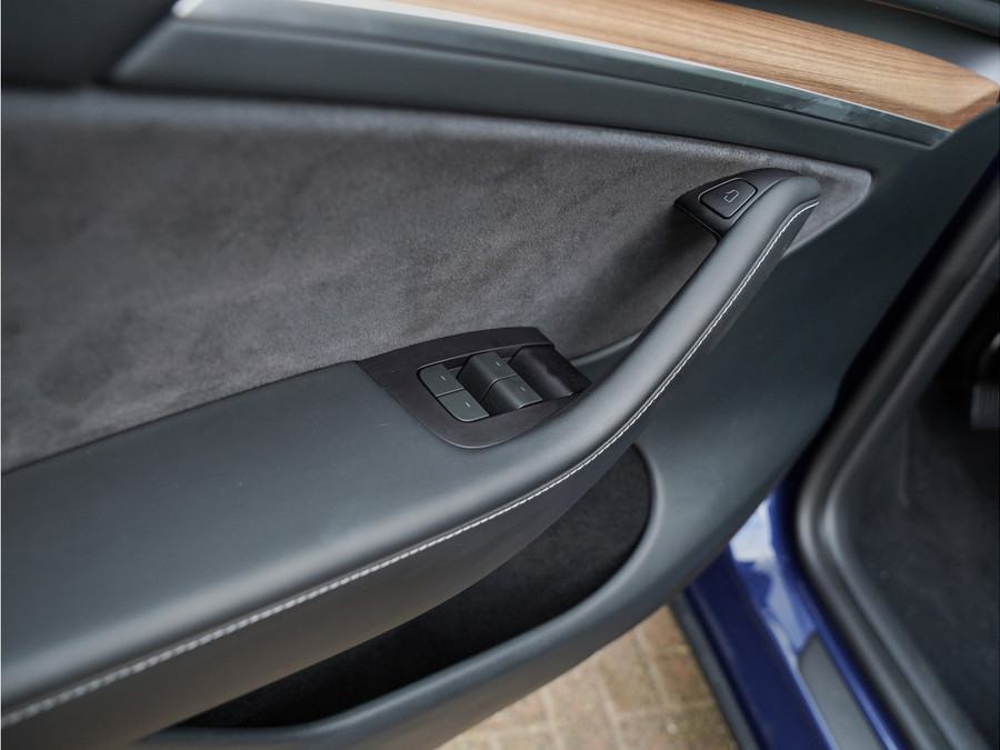 Tesla Model Y Long Range AWD 75 kWh