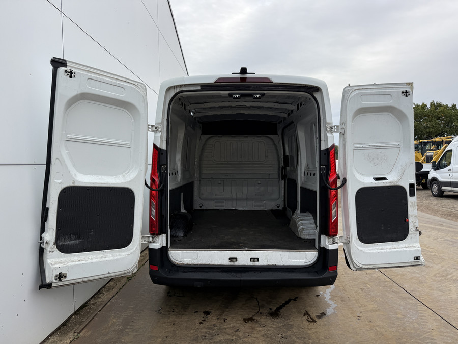 Maxus eDeliver 9 72kWh 204PK L2H2 280km Stad WLTP Snelladen LED Carplay Cruise control Camera Airco Parkeersensoren v