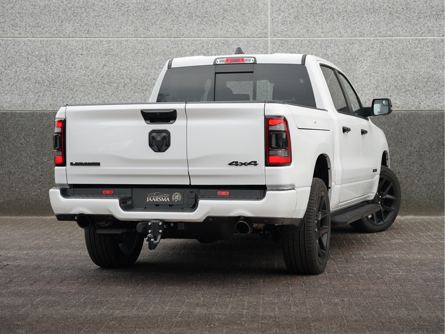 Dodge RAM 1500 5.7 V8 4x4 Crew Cab Laramie Night
