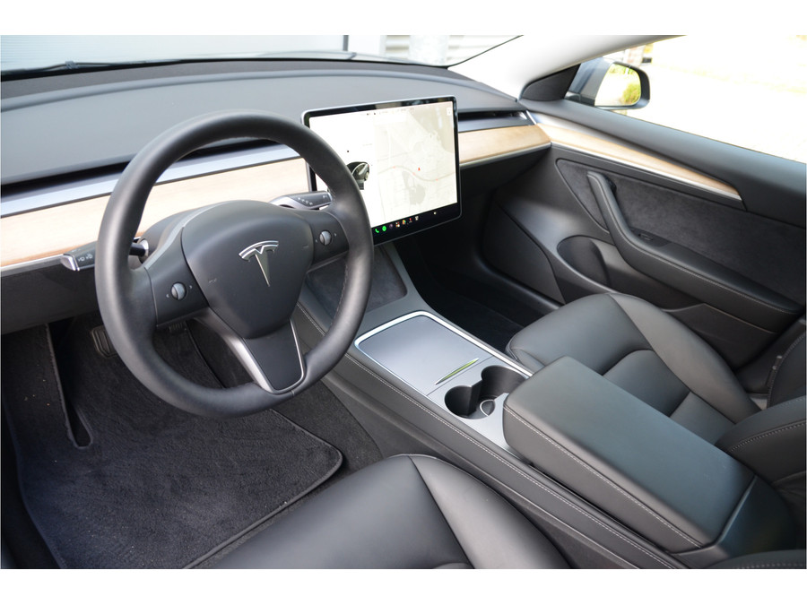 Tesla Model 3 Standard RWD Plus 60 kWh