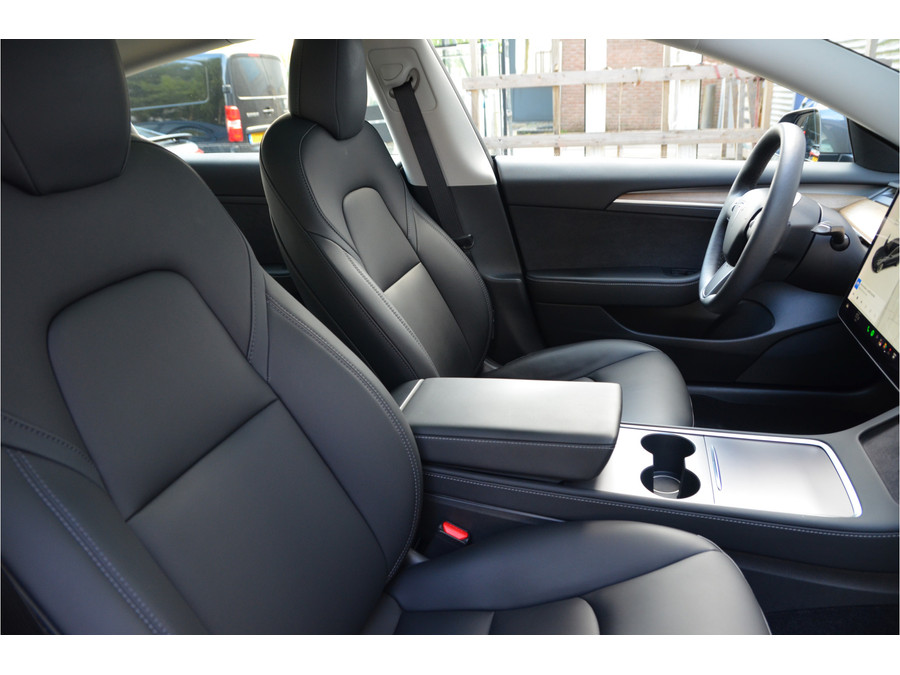 Tesla Model 3 Standard RWD Plus 60 kWh