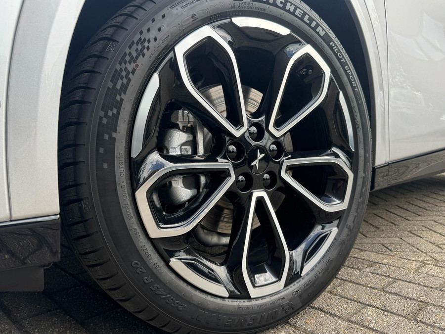 XPENG G6 RWD Long Range 80.8 kWh