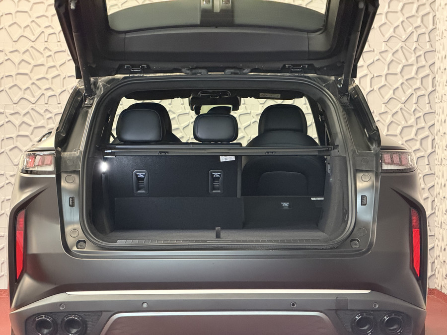 Omoda 9 OMODA 9 PREMIUM AWD | 145 KM ELEKTRISCH | 538 PK | MAT ZWART
