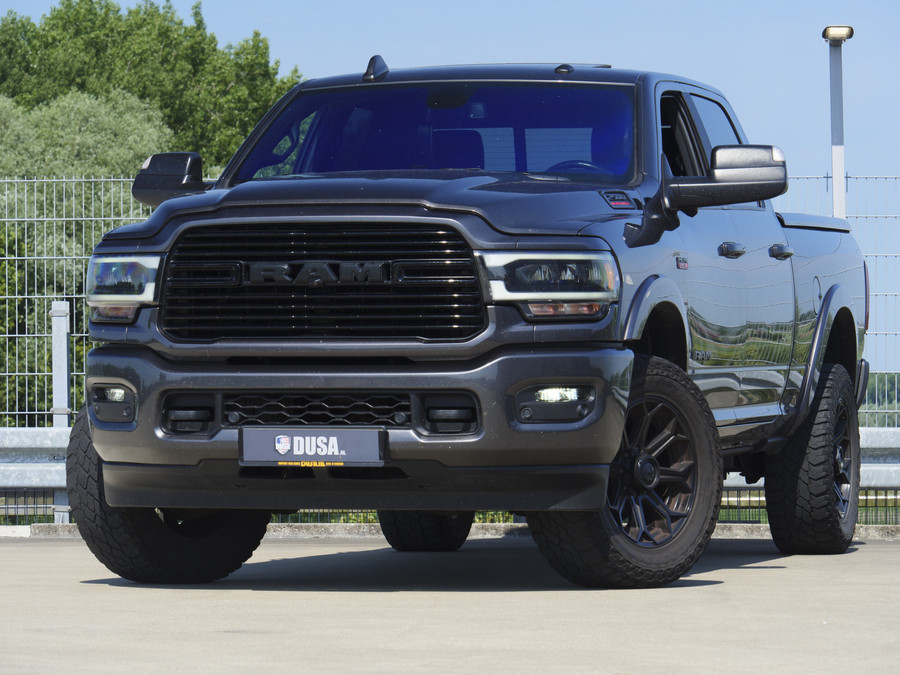 Dodge RAM 2500 Laramie | 6.4L HEMI | 4x4 | Crew cab
