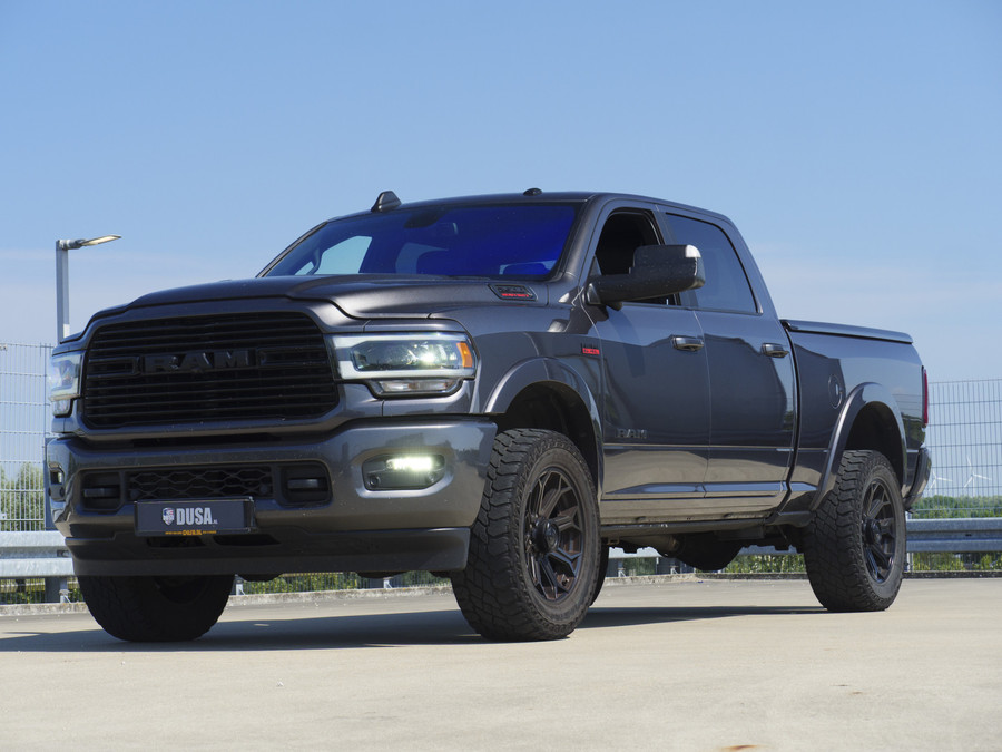 Dodge RAM 2500 Laramie | 6.4L HEMI | 4x4 | Crew cab
