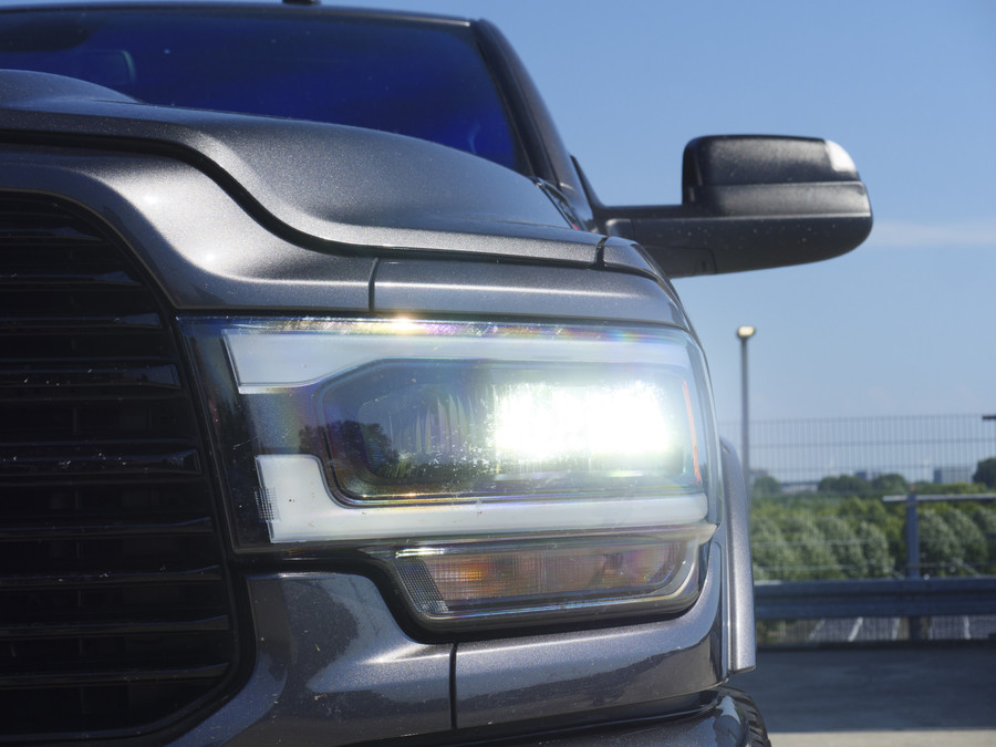 Dodge RAM 2500 Laramie | 6.4L HEMI | 4x4 | Crew cab
