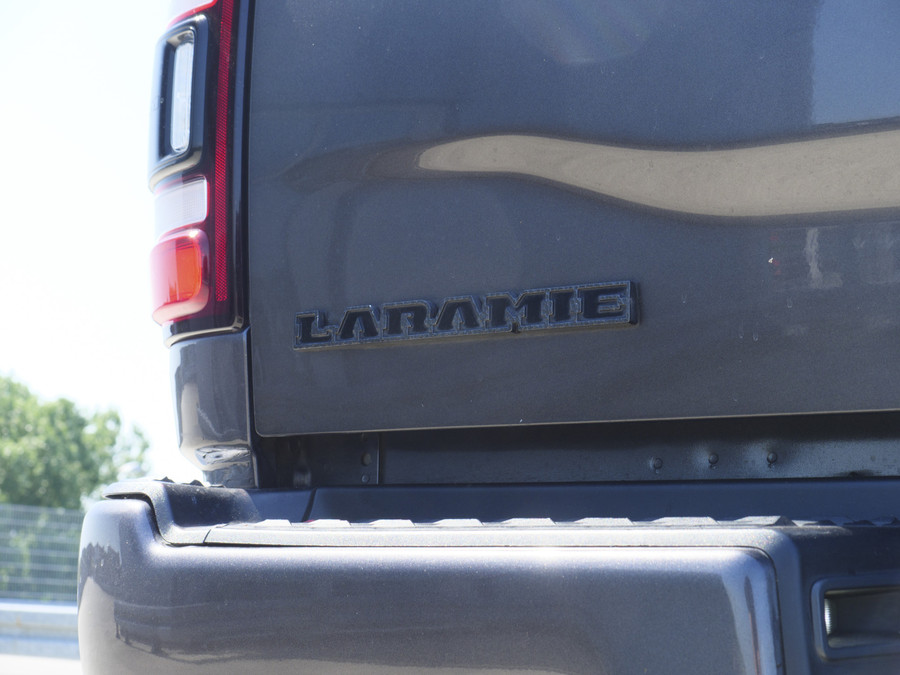 Dodge RAM 2500 Laramie | 6.4L HEMI | 4x4 | Crew cab