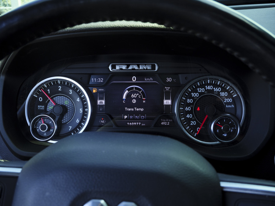 Dodge RAM 2500 Laramie | 6.4L HEMI | 4x4 | Crew cab