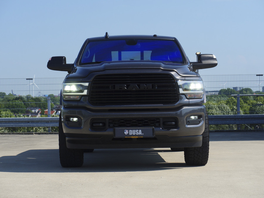Dodge RAM 2500 Laramie | 6.4L HEMI | 4x4 | Crew cab