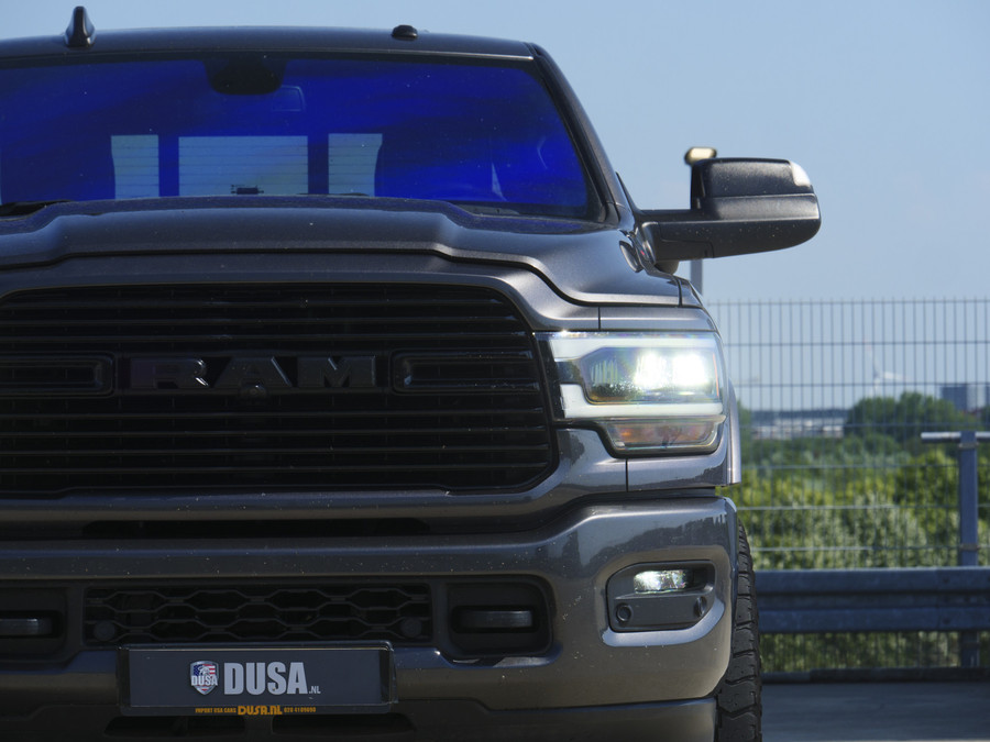 Dodge RAM 2500 Laramie | 6.4L HEMI | 4x4 | Crew cab