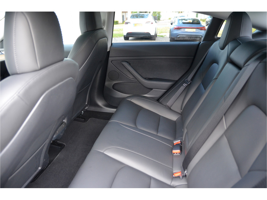 Tesla Model 3 Standard RWD Plus 60 kWh