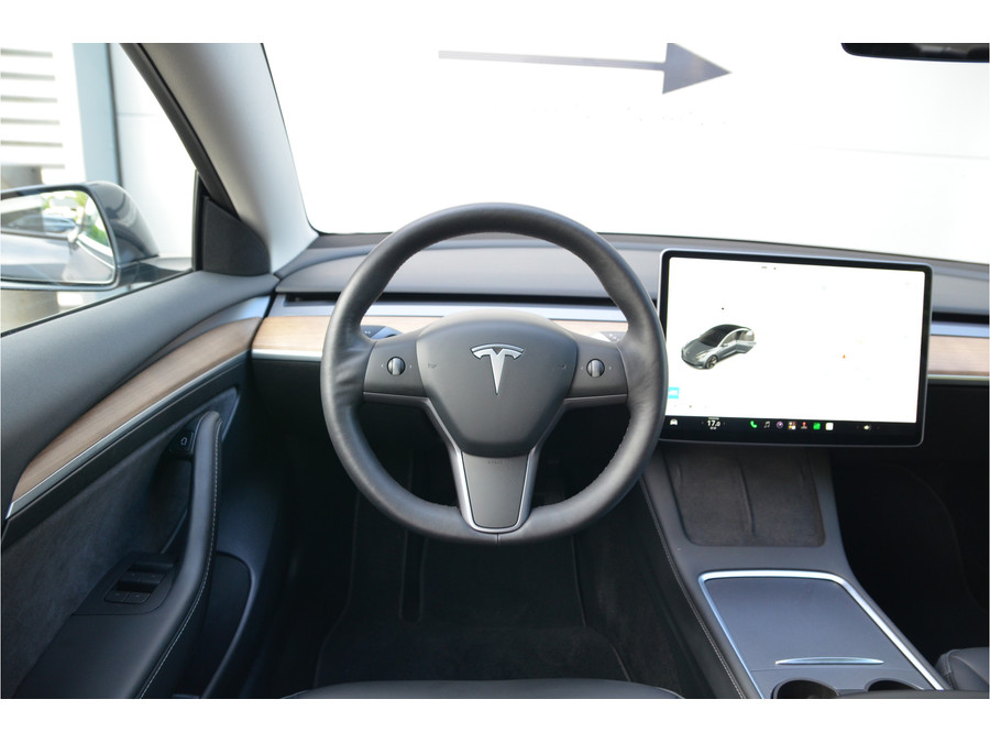 Tesla Model 3 Standard RWD Plus 60 kWh