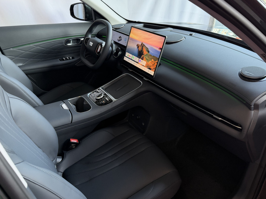 Geely Starray EM-i MAX+ PHEV LONG RANGE NIEUWE AUTO | 29,8 kWh ACCU | 136 KM WLTP | PANORAMADAK | STOELVERWARMING/KOELI