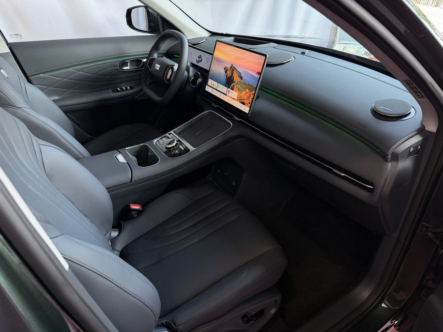 Geely Starray EM-i MAX+ PHEV LONG RANGE NIEUWE AUTO | 29,8 kWh ACCU | 136 KM WLTP | PANORAMADAK | STOELVERWARMING/KOELI