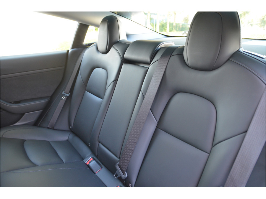 Tesla Model 3 Standard RWD Plus 60 kWh