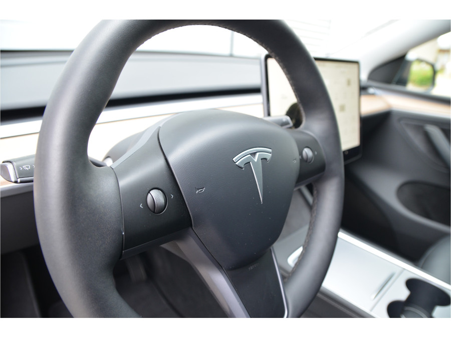 Tesla Model Y Long Range AWD 75 kWh