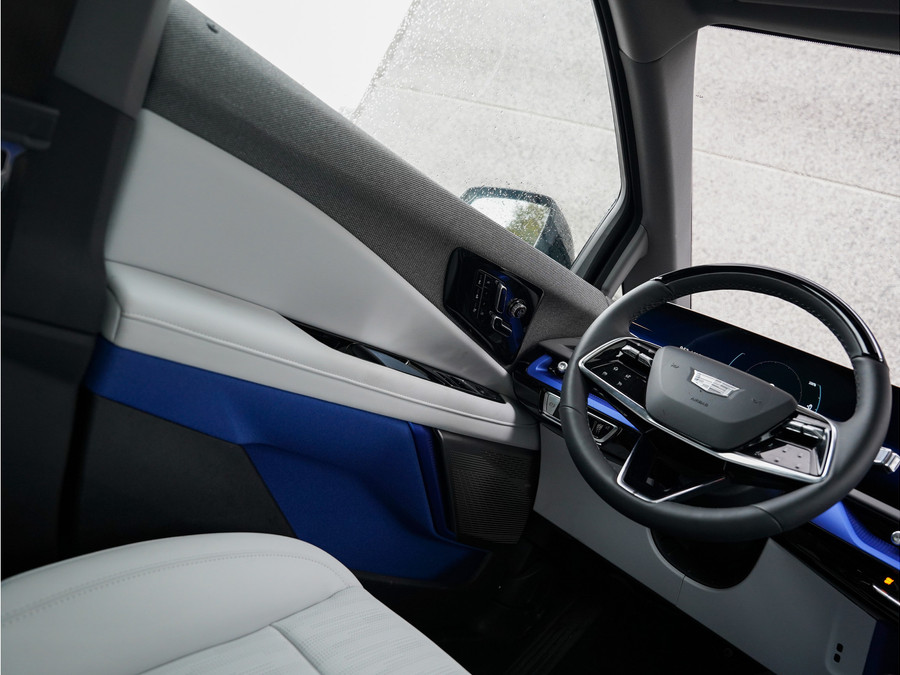 Cadillac OPTIQ Sport 500 E4