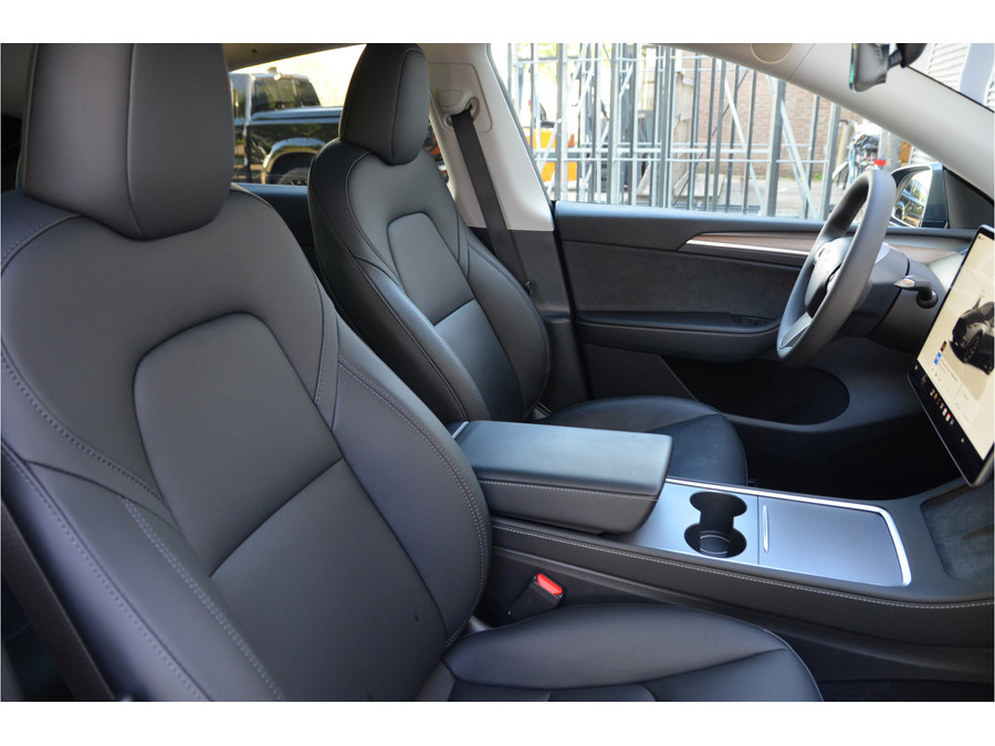 Tesla Model Y RWD 58 kWh