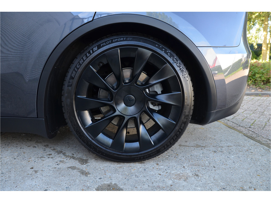 Tesla Model Y RWD 58 kWh