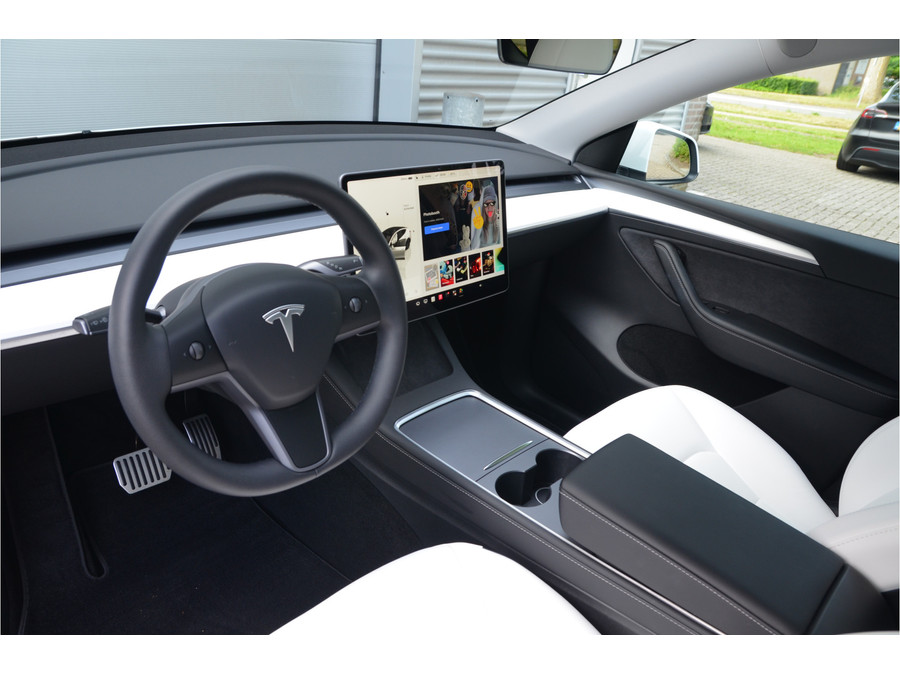 Tesla Model Y RWD 58 kWh