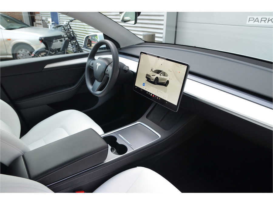 Tesla Model Y RWD 58 kWh