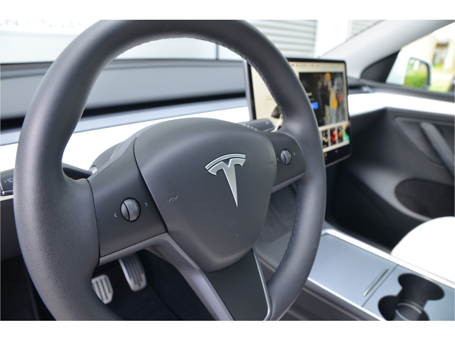 Tesla Model Y RWD 58 kWh
